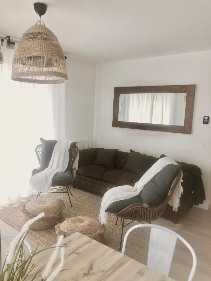 شقة Precioso Piso Monzon Terraza, Parking,Piscina,Zona De Juegos المظهر الخارجي الصورة