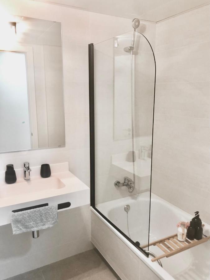 شقة Precioso Piso Monzon Terraza, Parking,Piscina,Zona De Juegos المظهر الخارجي الصورة