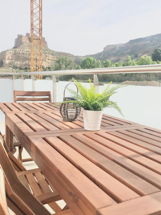 شقة Precioso Piso Monzon Terraza, Parking,Piscina,Zona De Juegos المظهر الخارجي الصورة